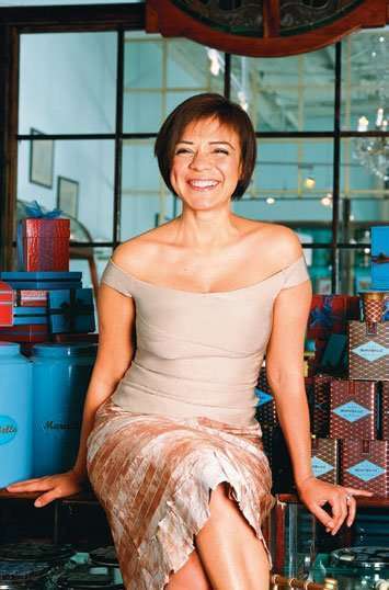 CoverStory_1 Hispanic Businesswoman