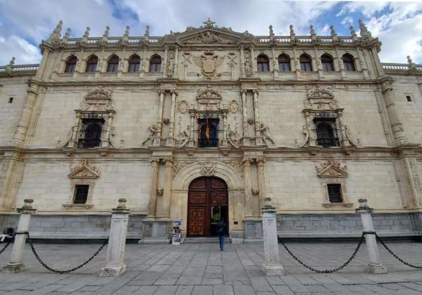 Entrance for Universidad de Alcala at Alcala de Henares