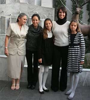 Eugenia Altamira madre, hermana y sobrinas